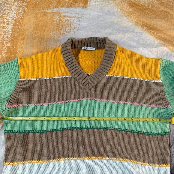 Zara Men’s V-neck color block sweater - Picture 5 of 11
